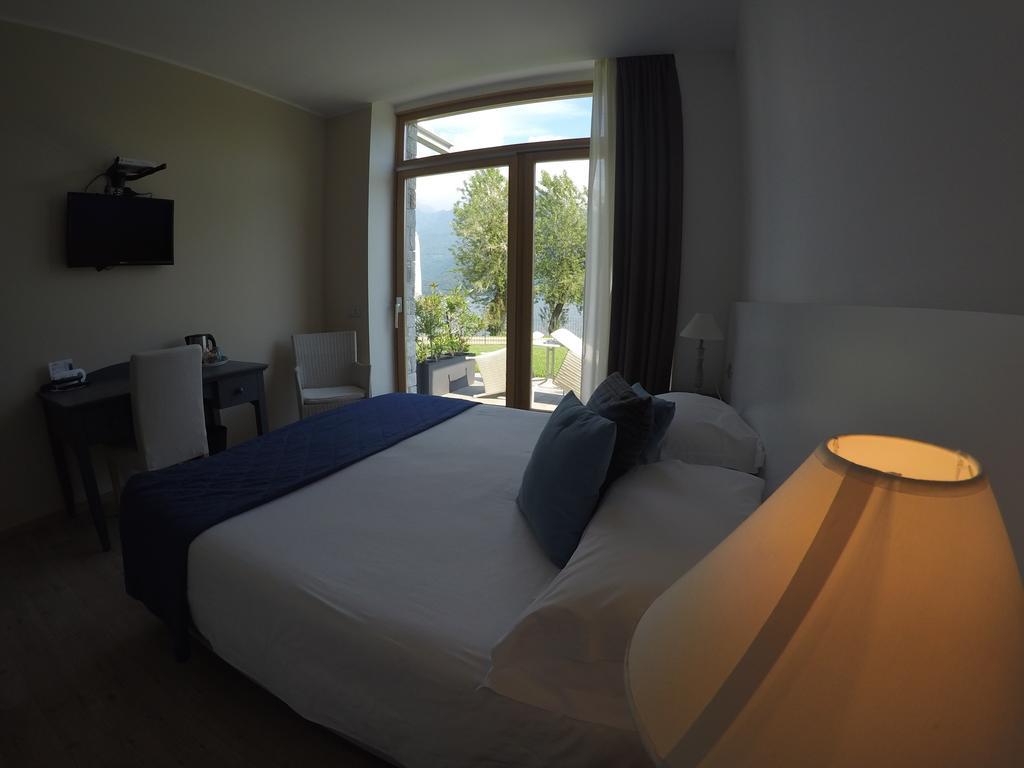 Tullio Hotel Gravedona Pokoj fotografie