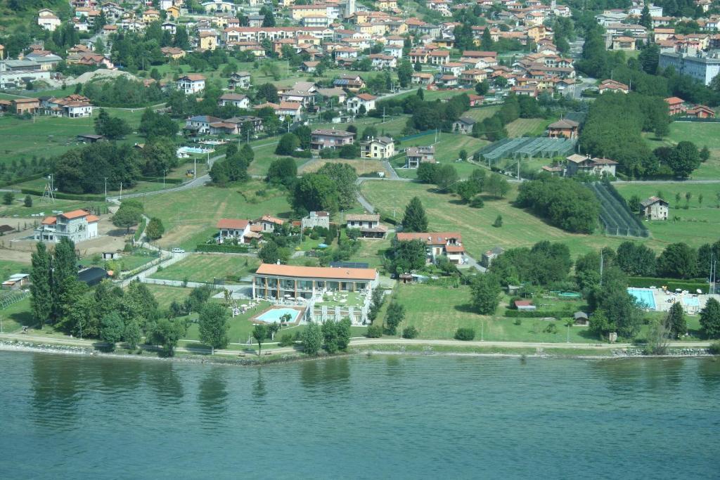 Tullio Hotel Gravedona Exteriér fotografie